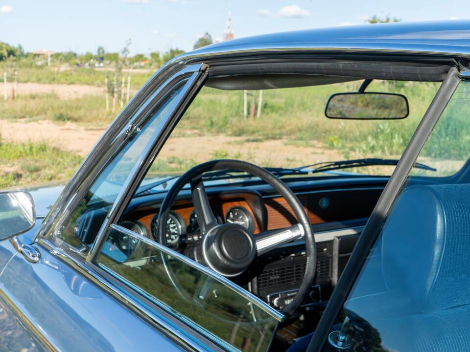 Afbeelding 2/15 van BMW 3.0 CS (1973)