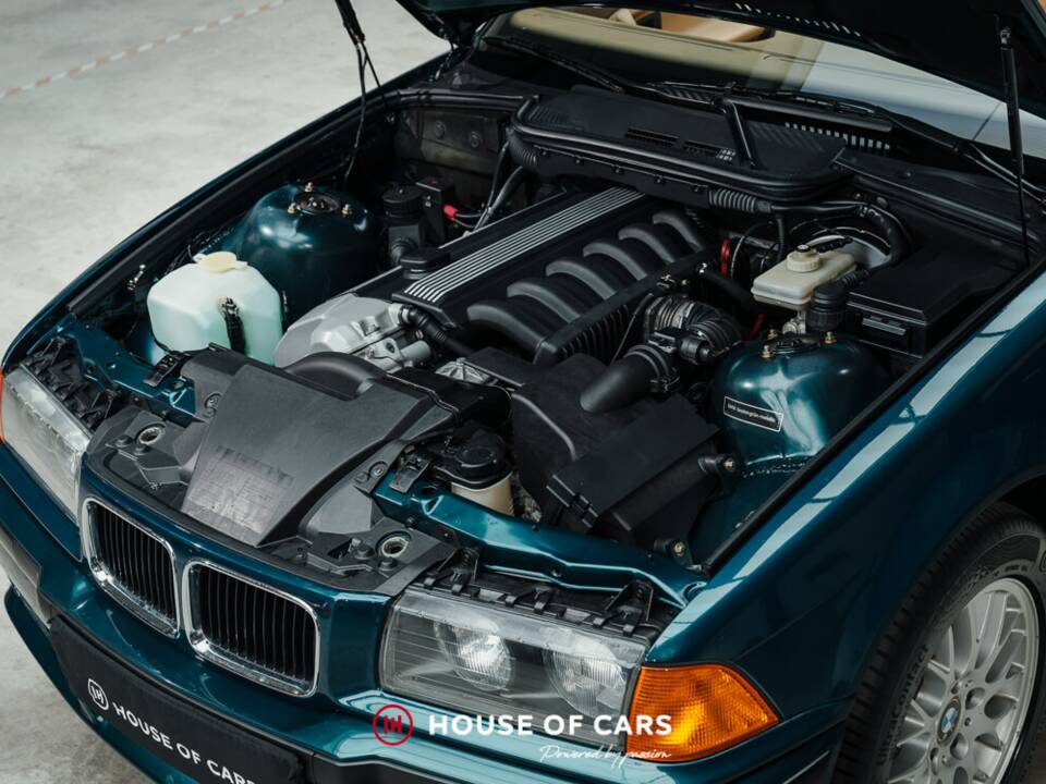 Immagine 12/24 di BMW 320i (1995)