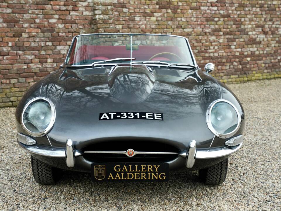 Immagine 13/50 di Jaguar E-Type 3.8 (1961)