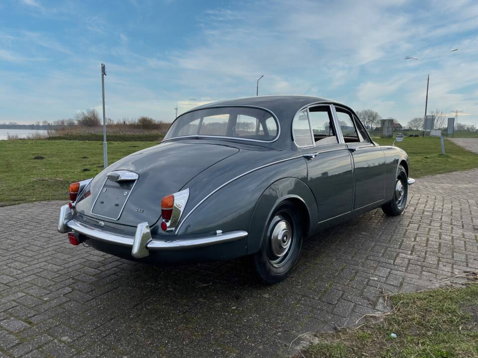 Immagine 11/30 di Jaguar 240 (1968)