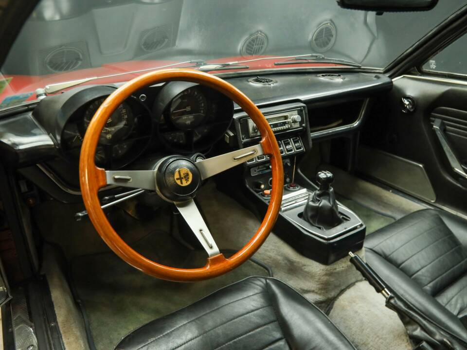 Bild 47/50 von Alfa Romeo Montreal (1972)
