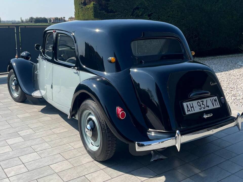 Bild 4/8 von Citroën Traction Avant 11 BL (1952)