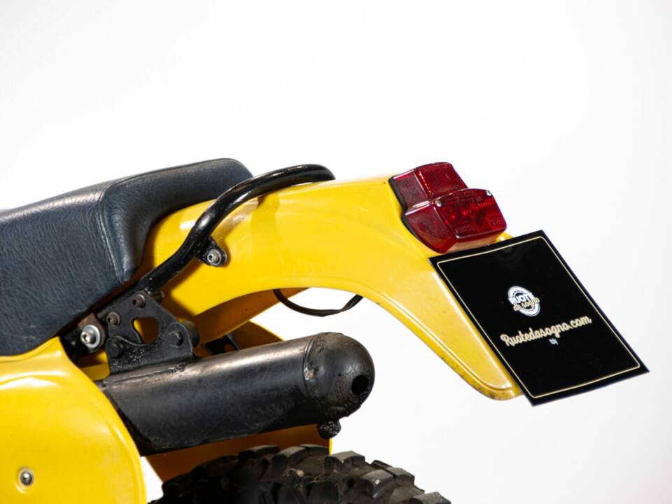 Image 12/46 of Suzuki PE 175 (1981)