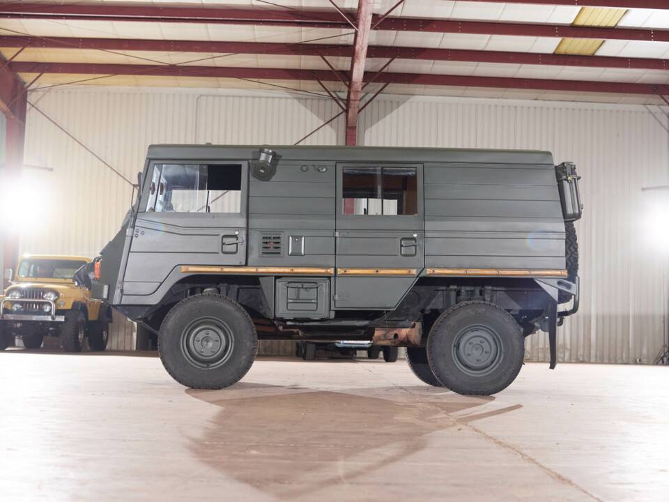 Image 13/68 of Steyr-Puch Pinzgauer 710 K (1973)