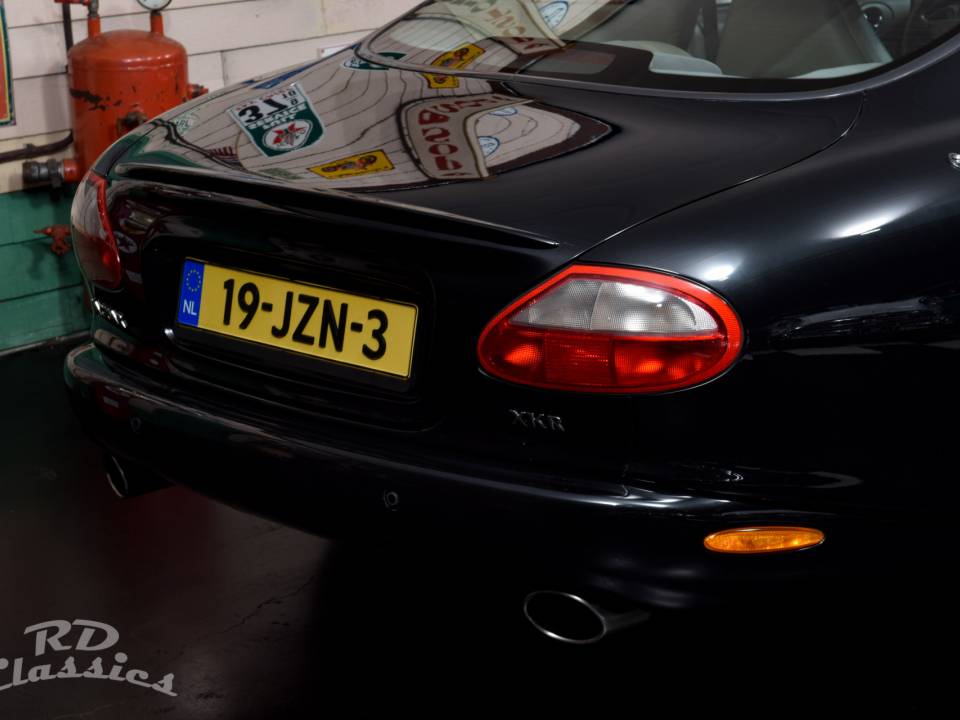 Imagen 11/50 de Jaguar XKR (2000)