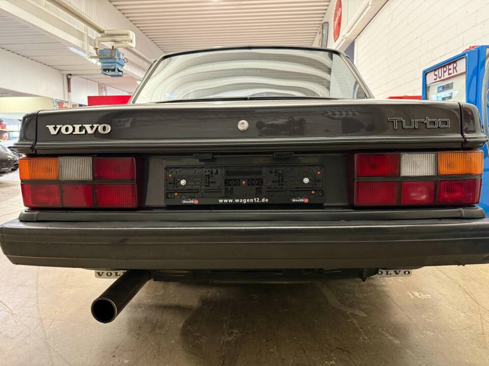 Bild 15/17 von Volvo 240 Turbo (1983)