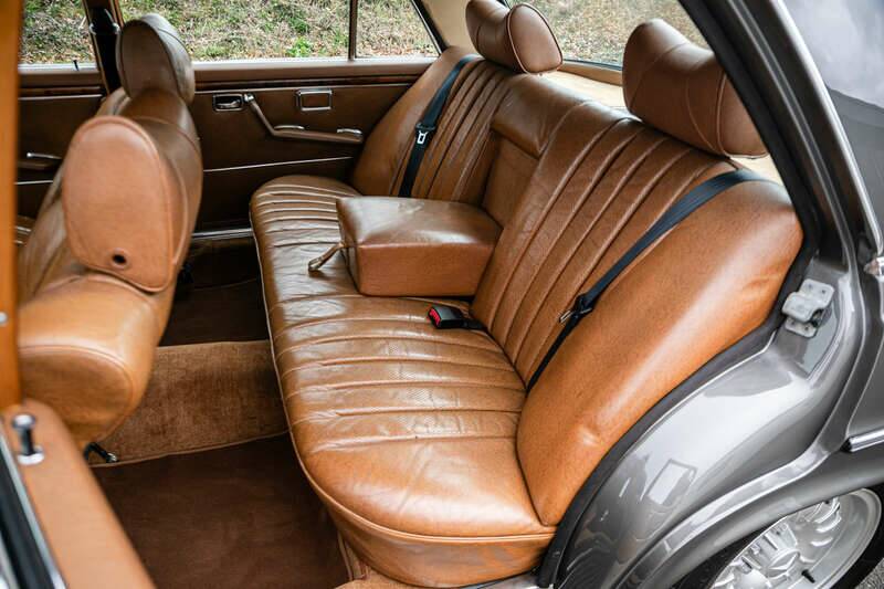 Image 12/36 of Mercedes-Benz 300 SEL 6.3 (1970)