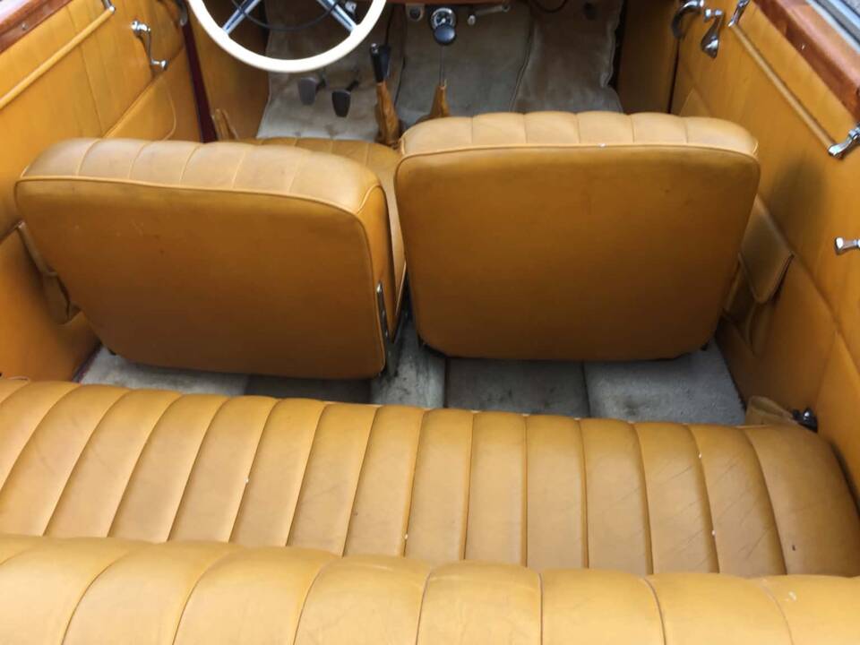 Image 2/4 of Mercedes-Benz 230 Cabriolet B (1937)