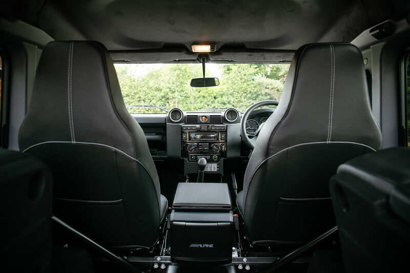 Bild 23/50 von Land Rover Defender 90 (2015)