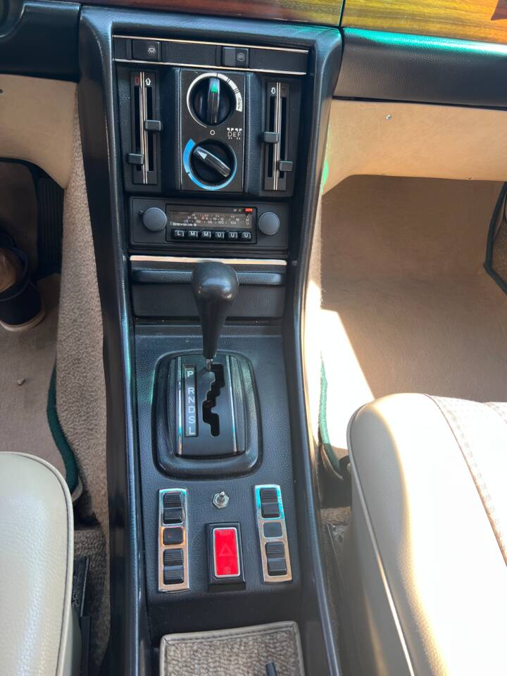 Image 5/6 of Mercedes-Benz 280 SE (1980)