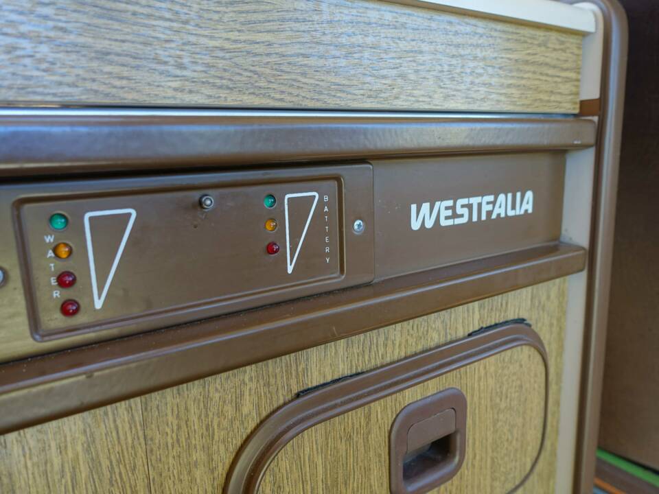 Bild 26/36 von Volkswagen T3 Westfalia Joker 2.0 (1982)