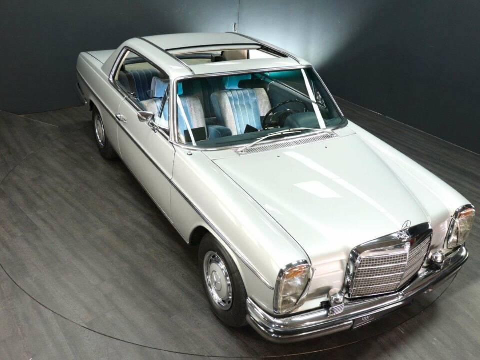 Afbeelding 23/30 van Mercedes-Benz 280 CE (1973)