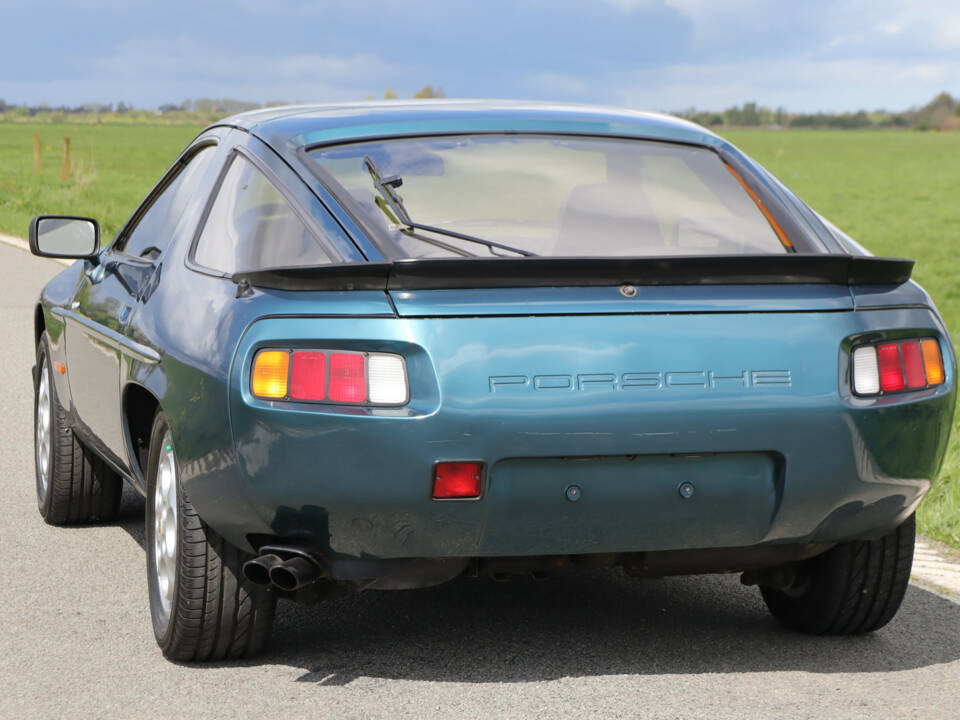 Bild 9/48 von Porsche 928 (1978)