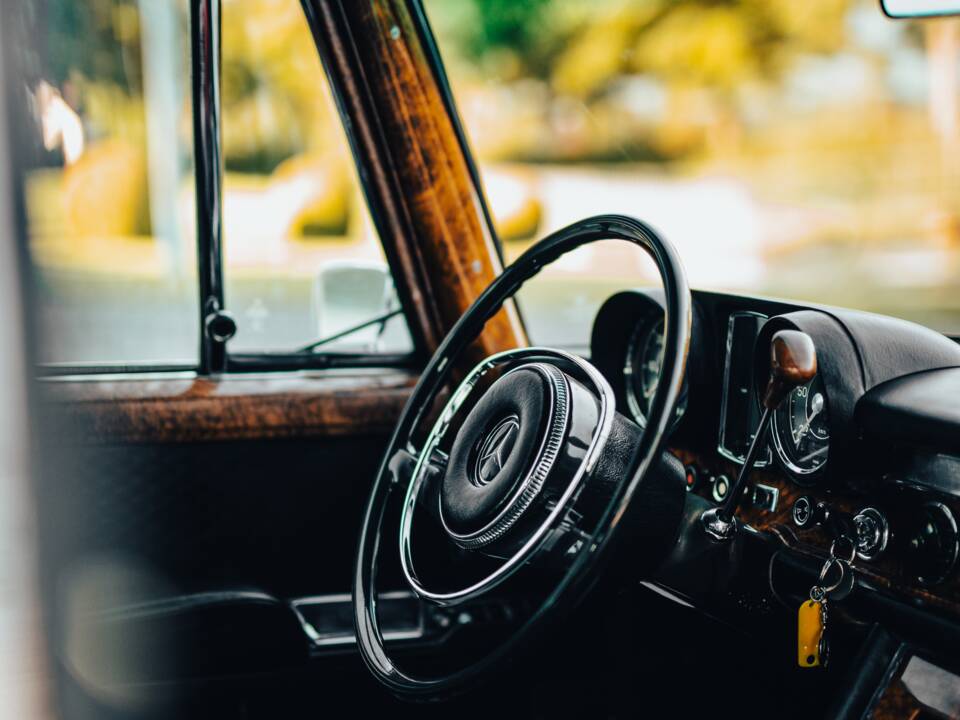 Bild 10/11 von Mercedes-Benz 600 (1971)