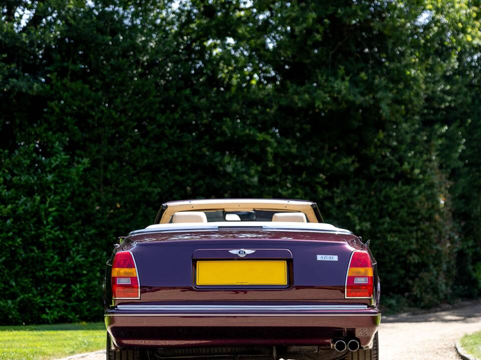 Image 28/46 of Bentley Azure (1997)