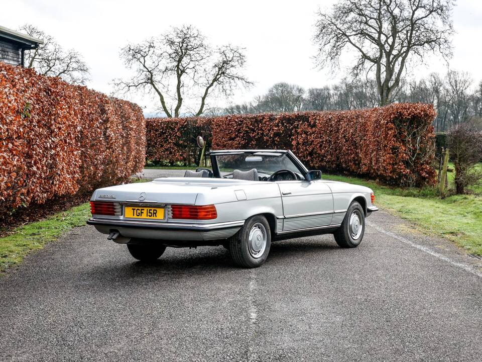 Image 10/40 of Mercedes-Benz 450 SL (1977)