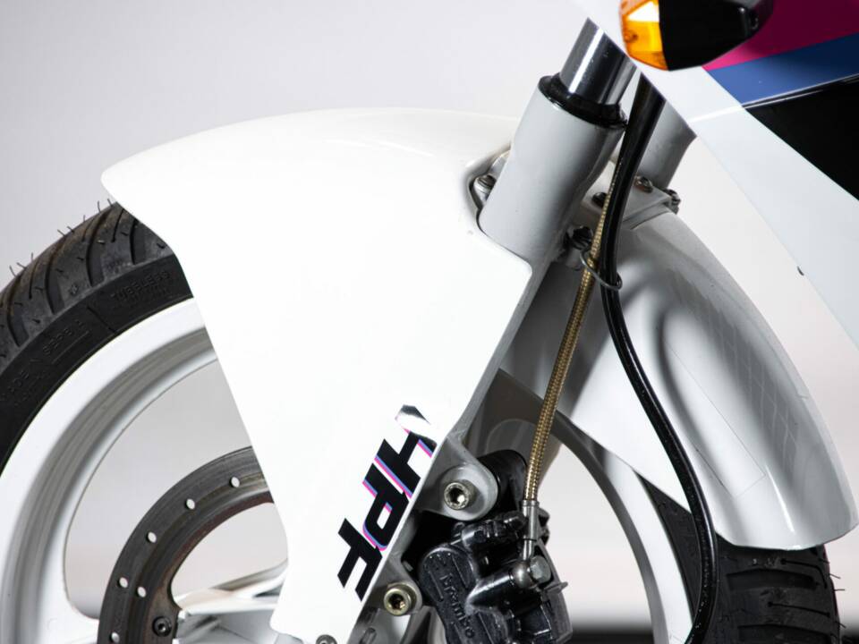 Bild 21/50 von Aprilia DUMMY (1987)