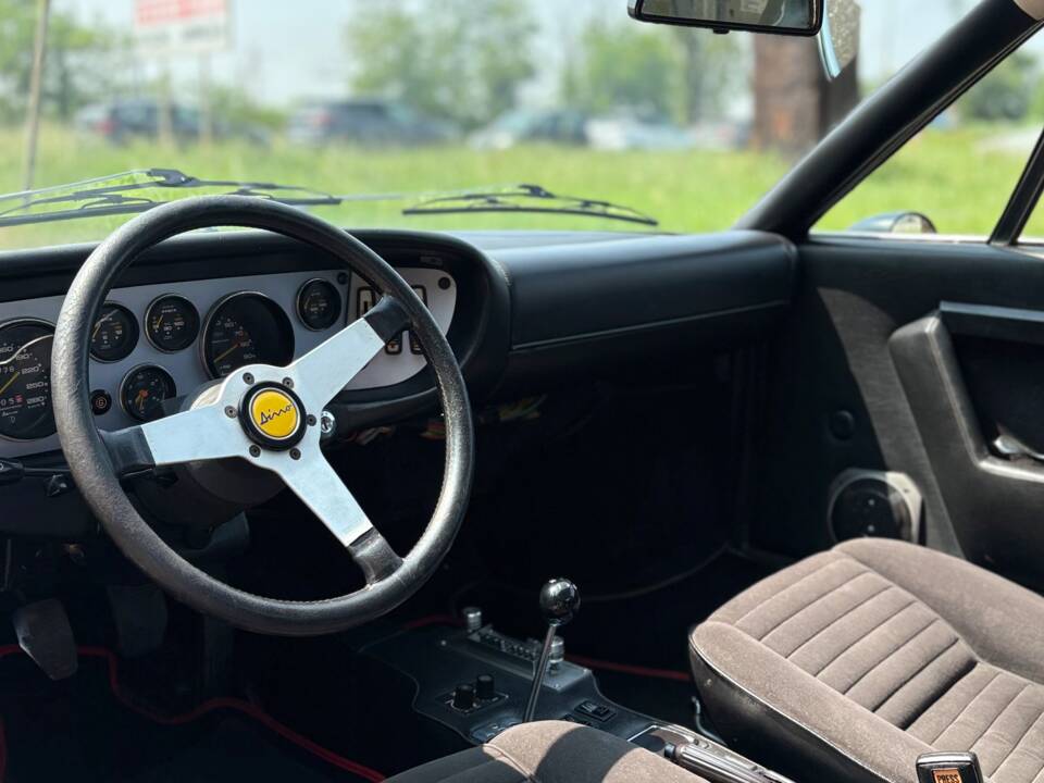 Afbeelding 3/15 van Ferrari Dino 308 GT4 (1975)