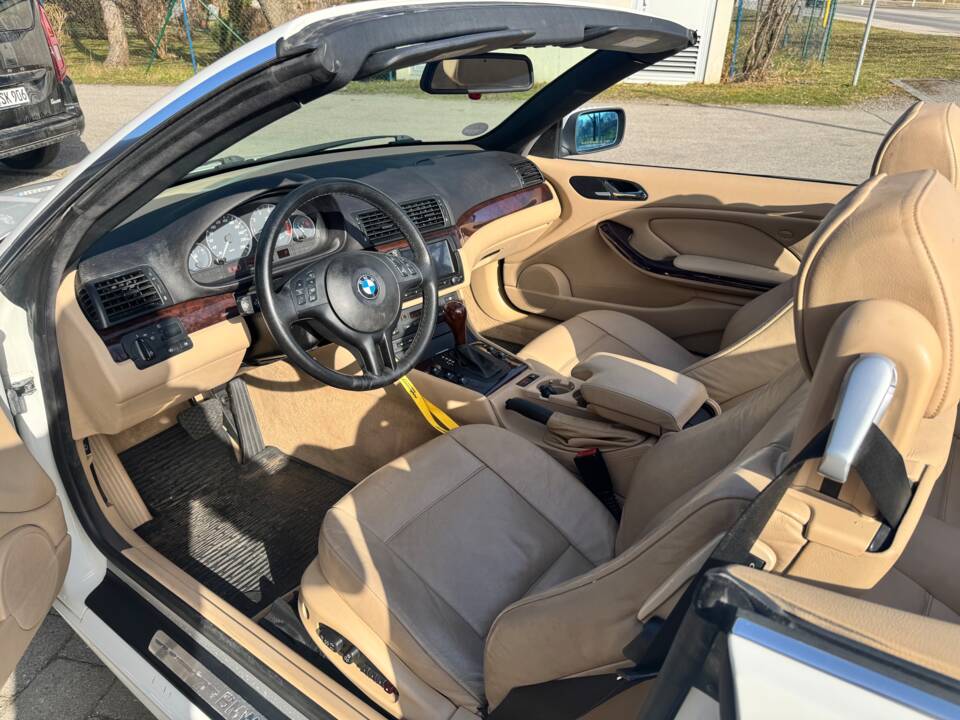 Image 9/18 of BMW 330Ci (2001)