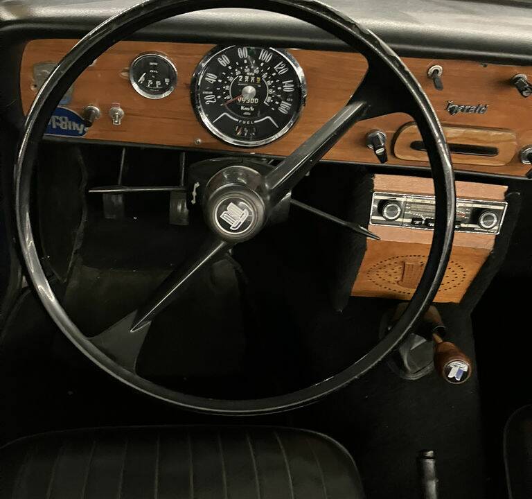 Image 7/8 de Triumph Herald 1200 (1970)