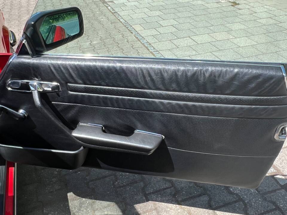Image 10/22 de Mercedes-Benz 300 SL (1986)