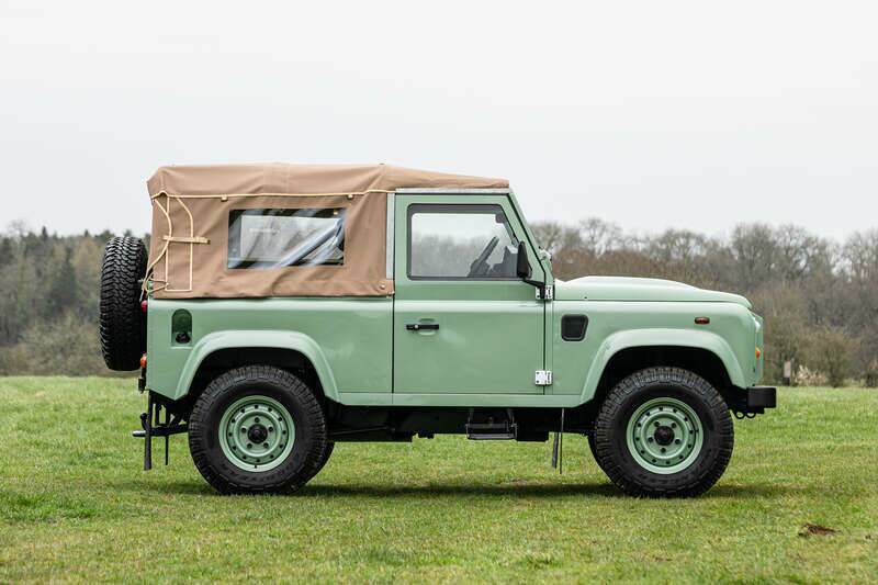 Image 5/39 of Land Rover Defender 90 TD4 (2008)