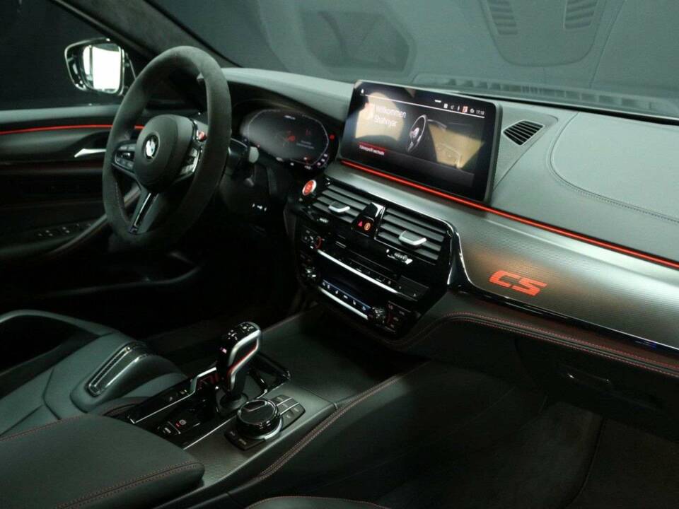 Image 30/50 of BMW M5 xDrive (2022)