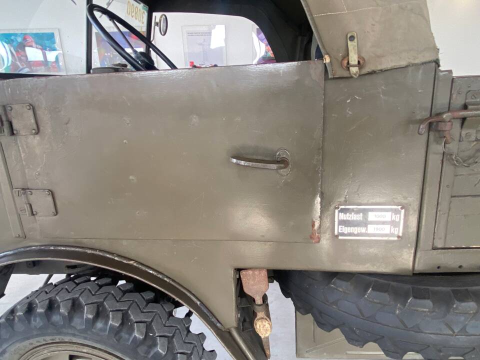 Afbeelding 19/67 van Mercedes-Benz Unimog 2010 (1951)