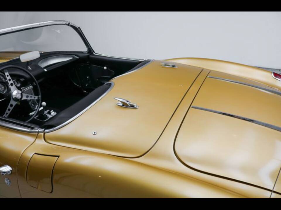 Image 64/100 of Chevrolet Corvette (1958)