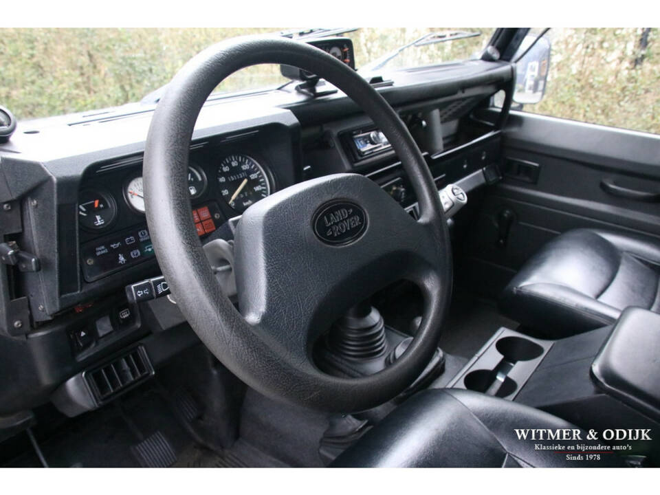 Bild 19/20 von Land Rover Defender 90 (1997)