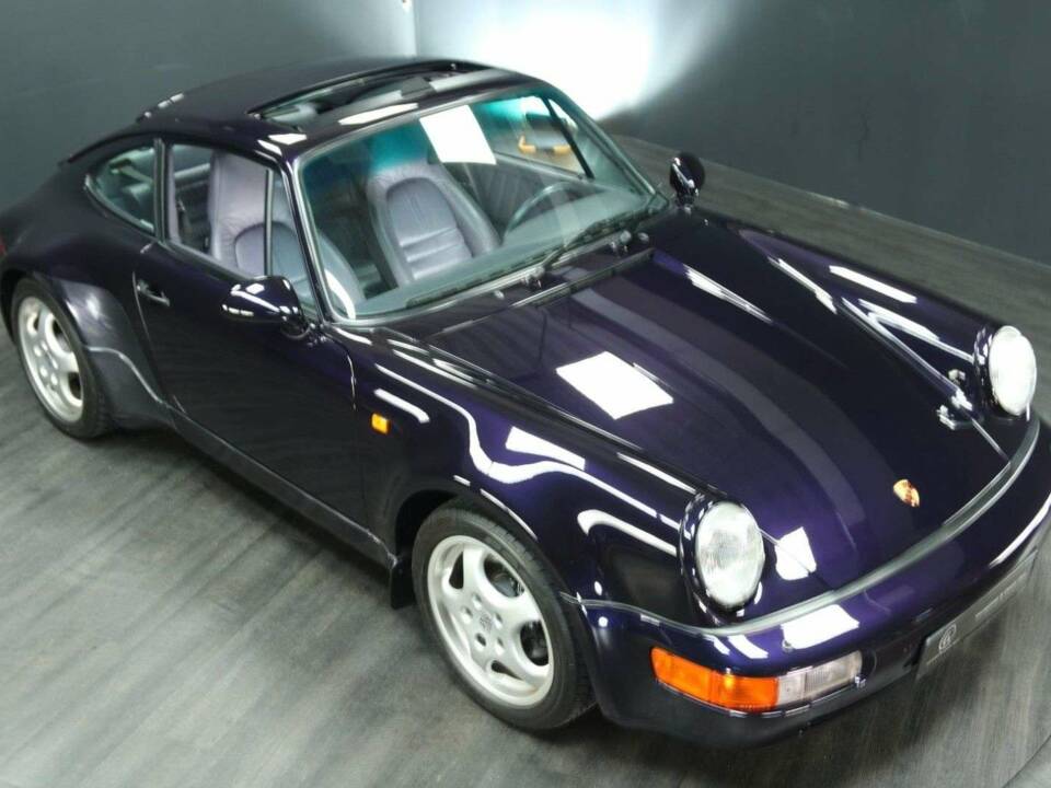 Immagine 32/50 di Porsche 911 Carrera 4 (1993)