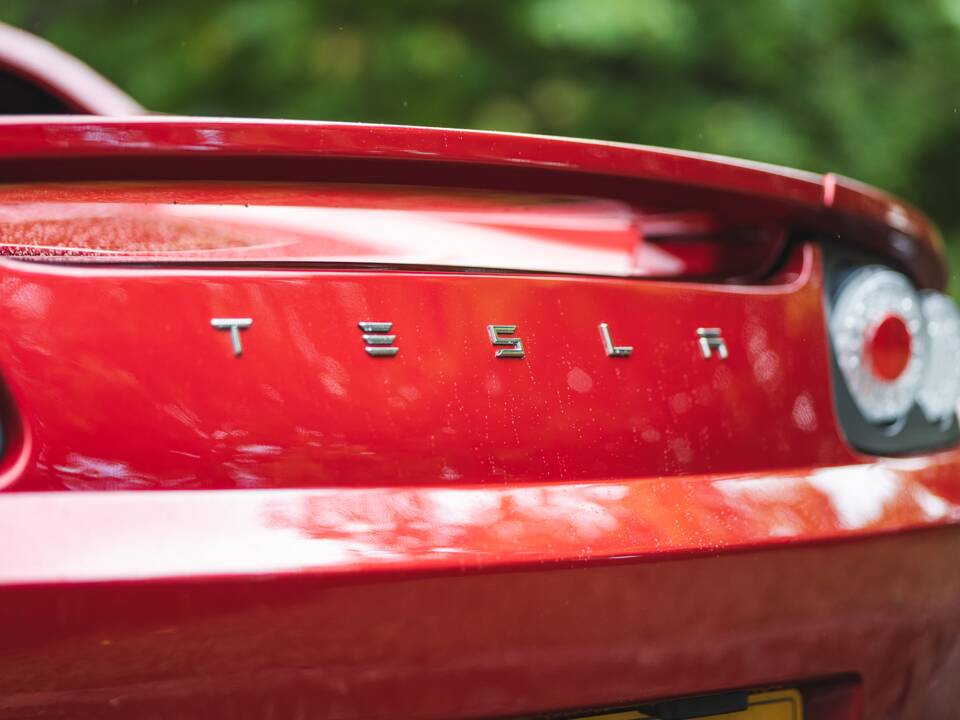 Image 22/50 de Tesla Roadster (2011)