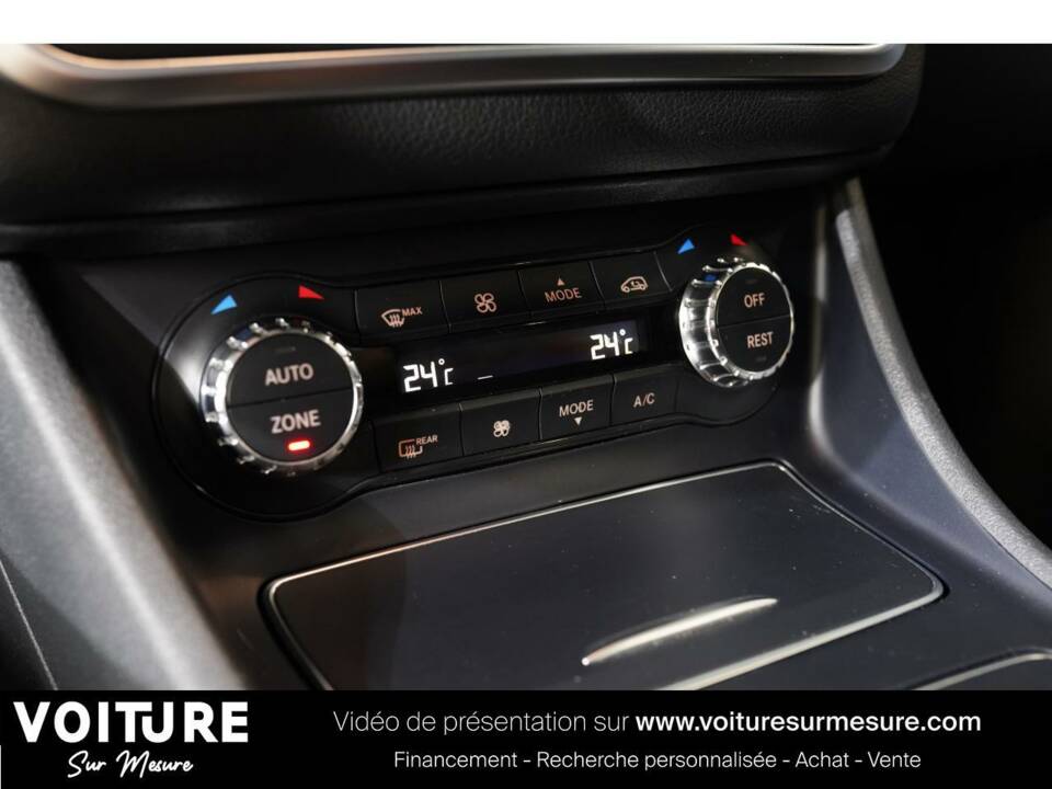 Image 8/12 of Mercedes-Benz CLA 180 Shooting Brake (2018)