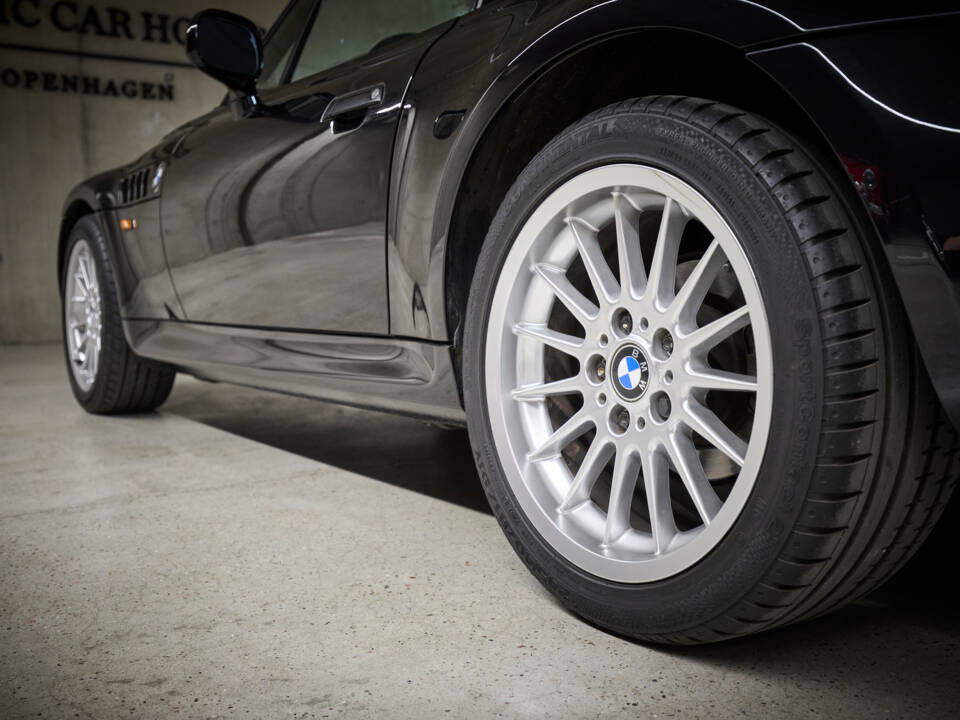 Bild 33/93 von BMW Z3 Coupé 2.8 (1997)