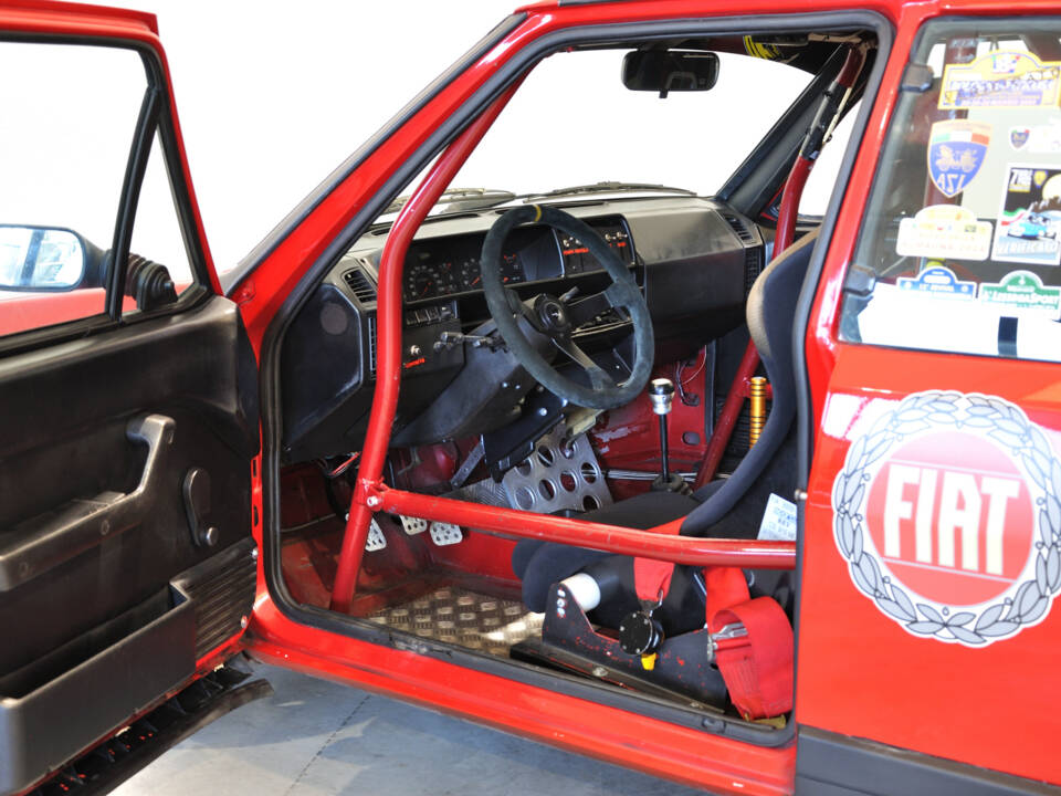 Immagine 16/30 di FIAT Ritmo 105 TC (1983)