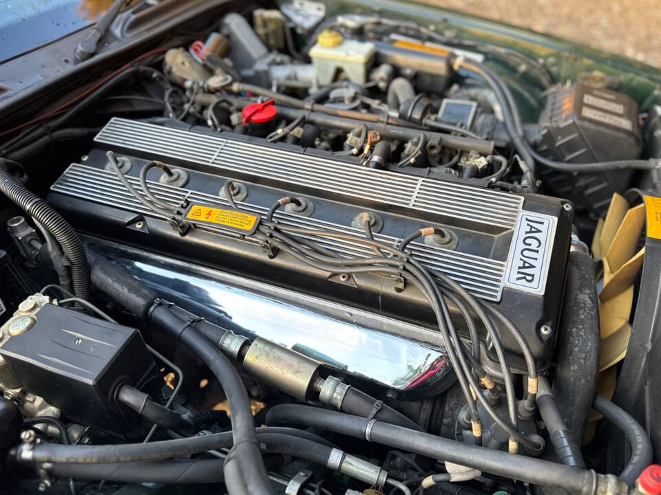 Image 15/40 of Jaguar Sovereign 3.6 (1989)