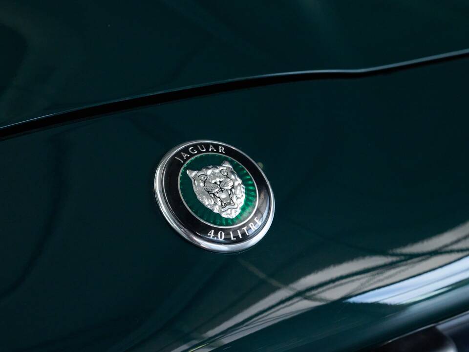 Bild 20/50 von Jaguar XK8 4.0 (2002)