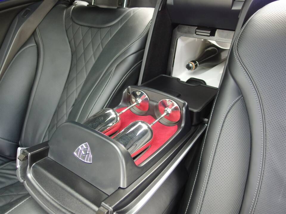 Bild 54/99 von Mercedes-Benz Maybach S 500 (2015)