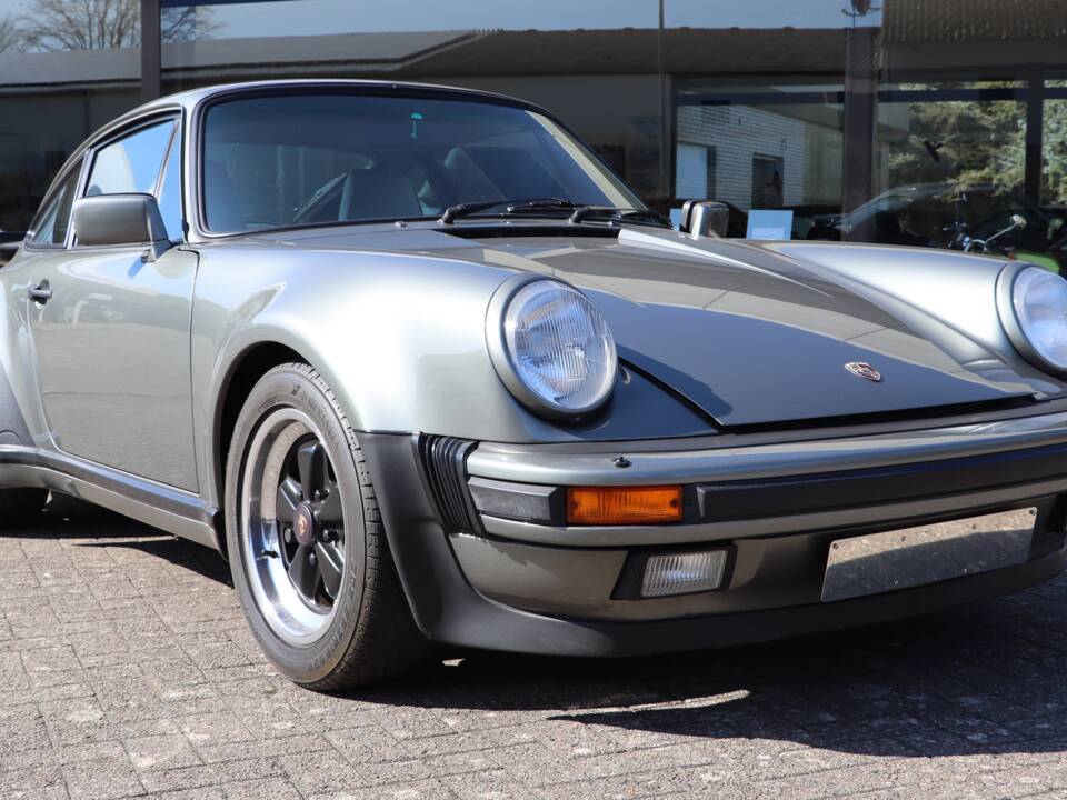Imagen 16/52 de Porsche 911 Turbo 3.3 (1987)
