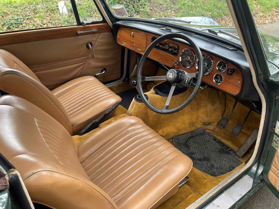 Afbeelding 7/12 van Triumph Vitesse 2-litre Mk II (1969)