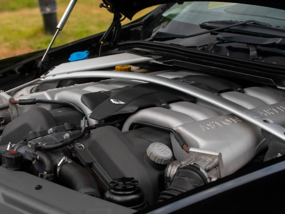 Bild 5/50 von Aston Martin DB 9 Volante (2006)