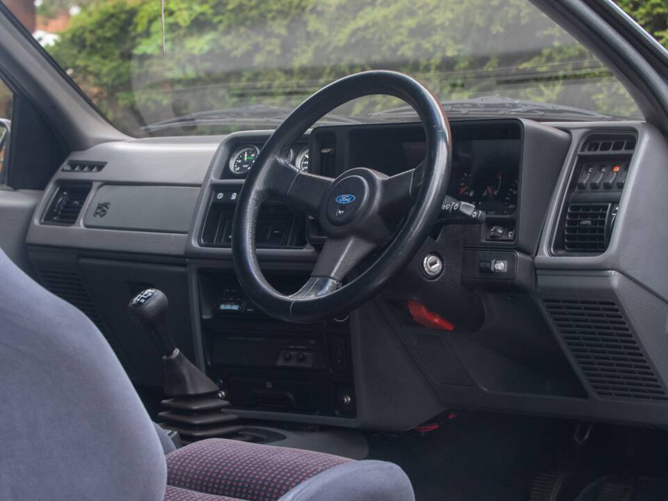 Image 18/50 of Ford Sierra RS Cosworth (1987)