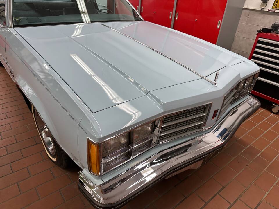 Imagen 49/64 de Oldsmobile Delta 88 Royale (1979)
