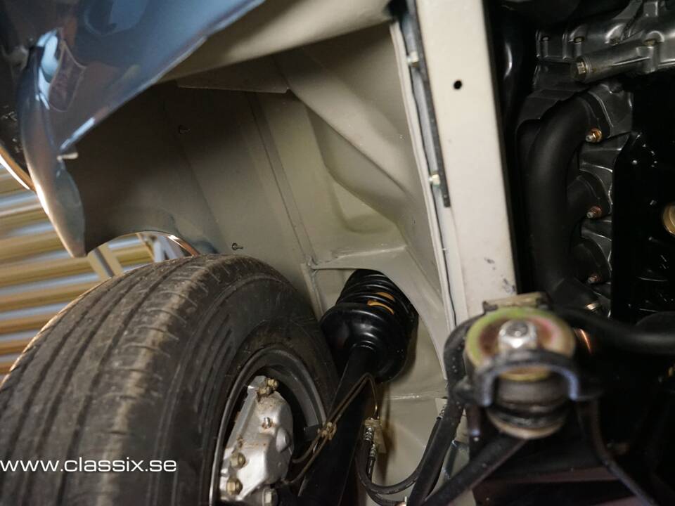 Image 29/37 of BMW 3.0 CSi (1973)