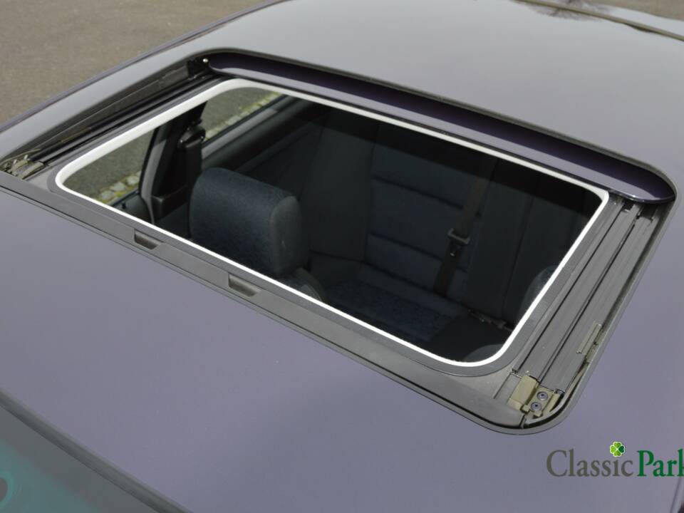 Bild 11/50 von BMW 320i (1994)