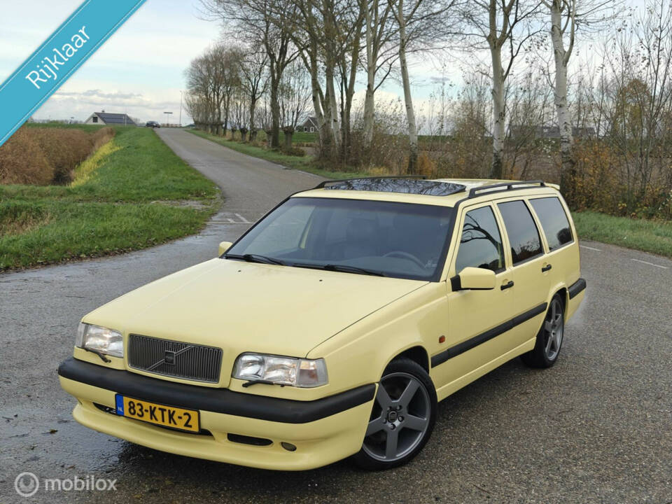 Image 2/42 of Volvo 850 T-5R (1995)