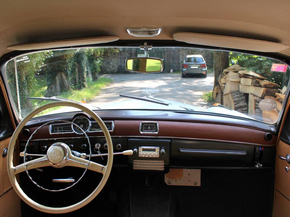 Image 24/50 of Mercedes-Benz 219 (1959)