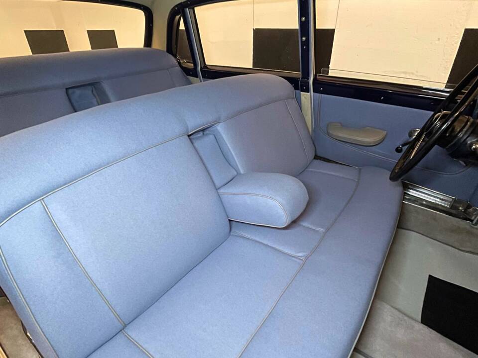 Immagine 12/23 di Lancia Flaminia Berlina (1960)