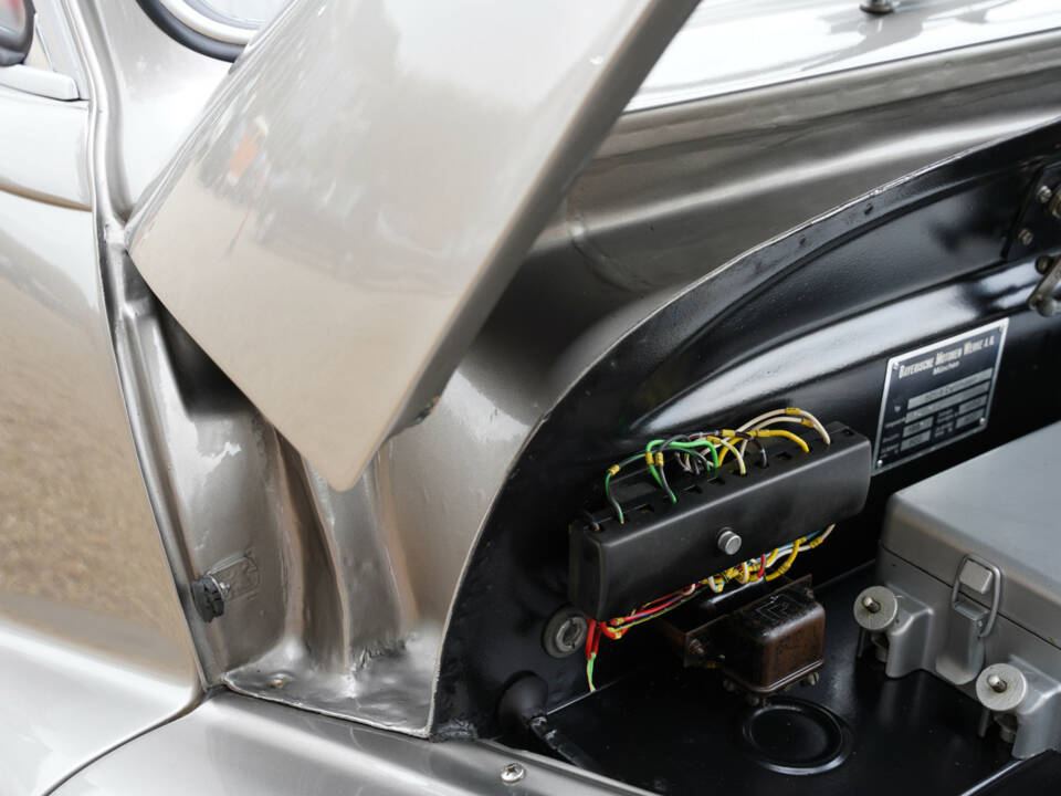 Immagine 23/50 di BMW 501 V8 (1965)