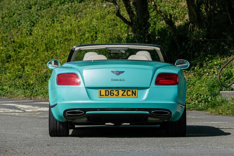 Image 7/38 of Bentley Continental GTC V8 (2013)